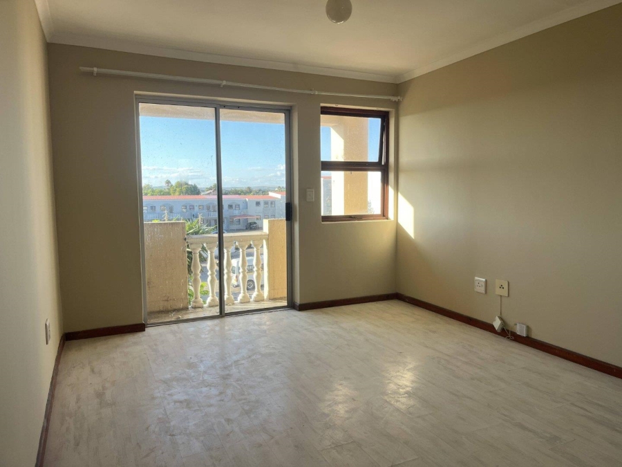 2 Bedroom Property for Sale in Parklands Western Cape